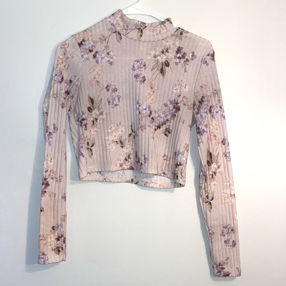 Floral turtleneck, long sleeve, crop top